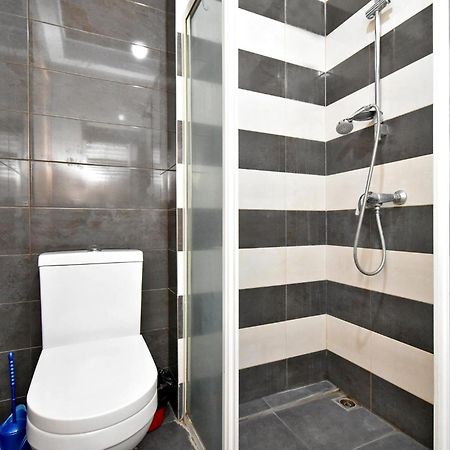 Aaaa Hotel Ереван Екстериор снимка